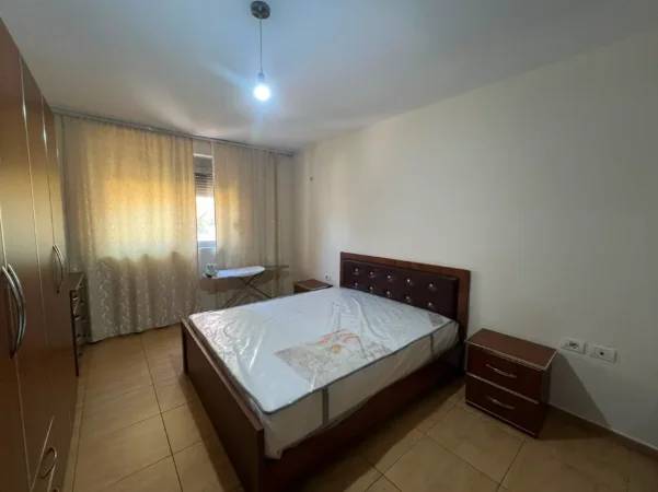 Tirane, jepet me qera apartament 1+1 Kati 2, 60 m² 400 ALL (Shkolla Cajupi)