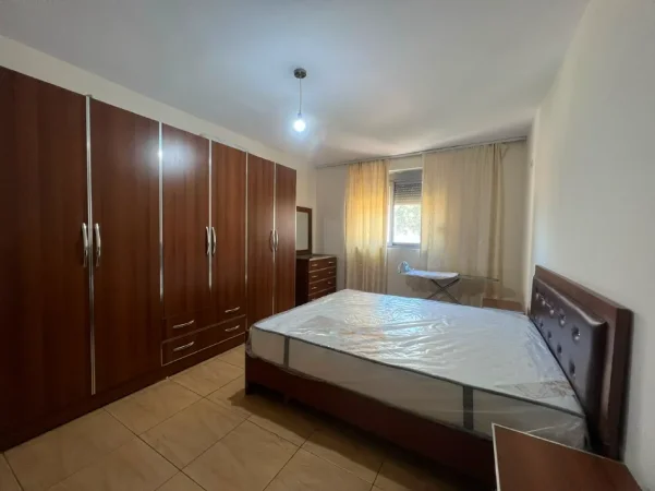 Tirane, jepet me qera apartament 1+1 Kati 2, 60 m² 400 ALL (Shkolla Cajupi)