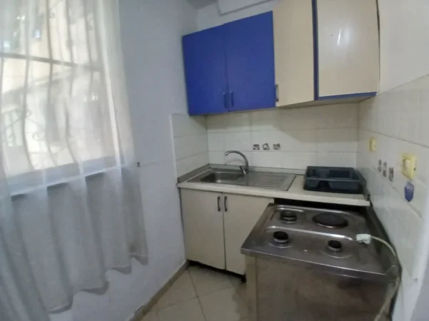 Shqiperi, jepet me qera apartament 2+1+Ballkon Kati 1, 80 m² 450 € (BkT)