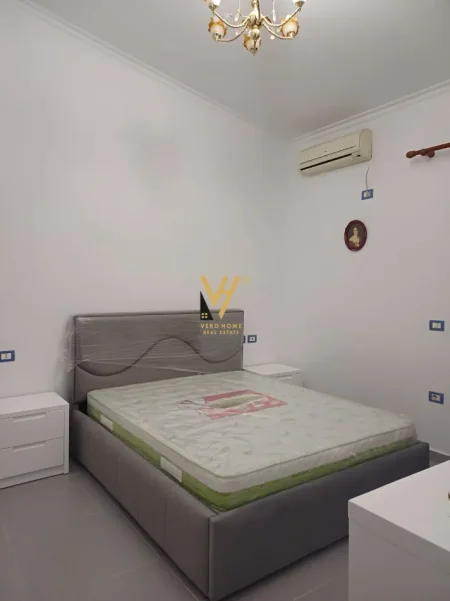 Tirane, jepet me qera apartament 1+1+Ballkon Kati 6, 70 m² 520 € (KODRA E DIELLIT)