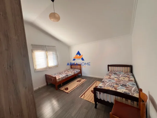 Tirane, jepet me qera apartament 2+1+Ballkon Kati 3, 86 m² 428 € 