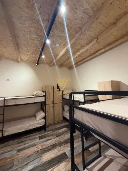 Tirane, shitet Vile 3 Katshe , 600 m² 2.000.000 € (MYSLYM SHYRI)