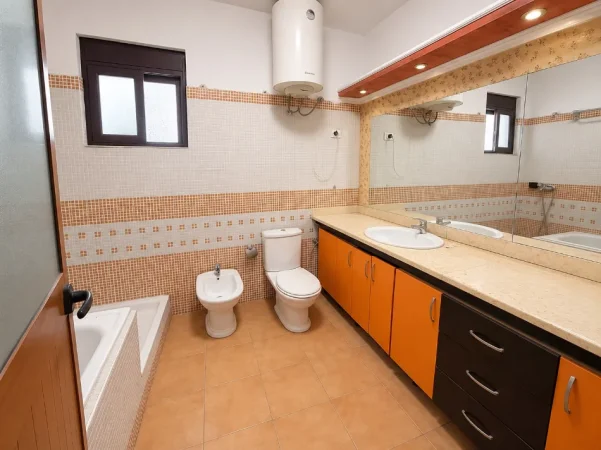 Tirane, jepet me qera apartament 1+1 Kati 4, 68 m² 480 € (rruga durresit)