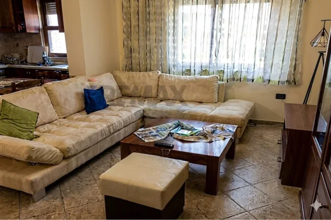 Tirane, jepet me qera apartament 1+1+Ballkon Kati 4, 75 m² 45.000 € (Ura e Tabakeve, Qender)