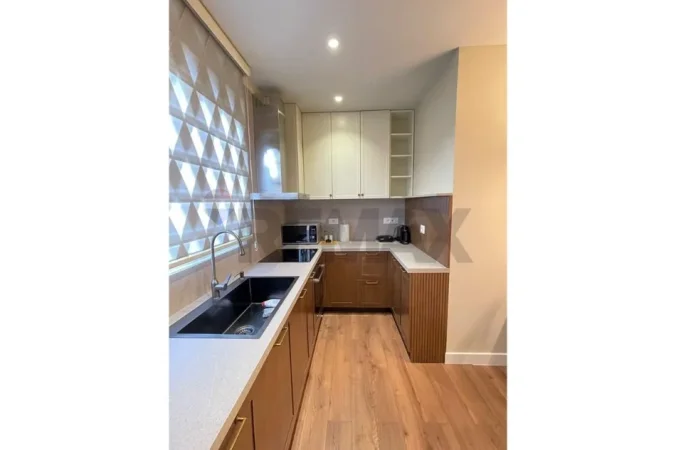 Tirane, jap me qera apartament 2+1 Kati 2, 76 m² 700 € (Kopshti Botanik)