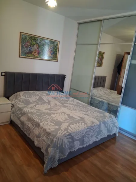 Tirane, jepet me qera apartament 2+1+Ballkon Kati 3, 103 m² 650 € (Myslym Shyri)