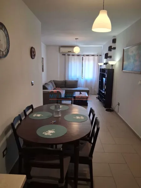 Tirane, jepet me qera apartament 2+1+Ballkon Kati 3, 103 m² 650 € (Myslym Shyri)