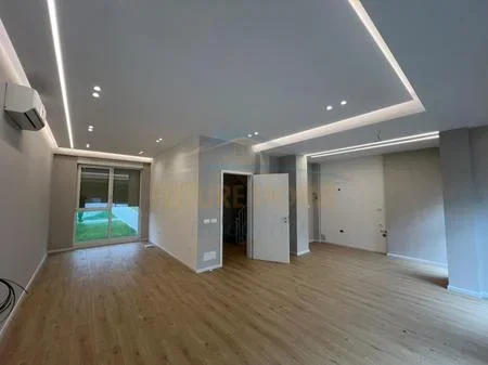 Tirane, shitet Vile Kati 3, 196 m² 390.000 € (ABA Rezidenc)