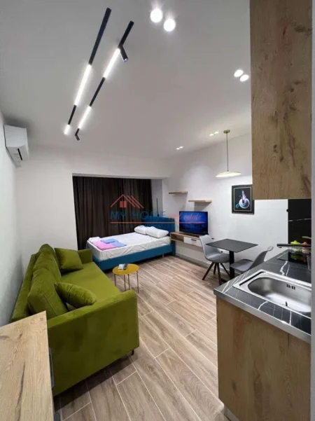 Tirane, jepet me qera garsonier 1+1 Kati 5, 35 m² 450 € (Stadiumi Dinamo)