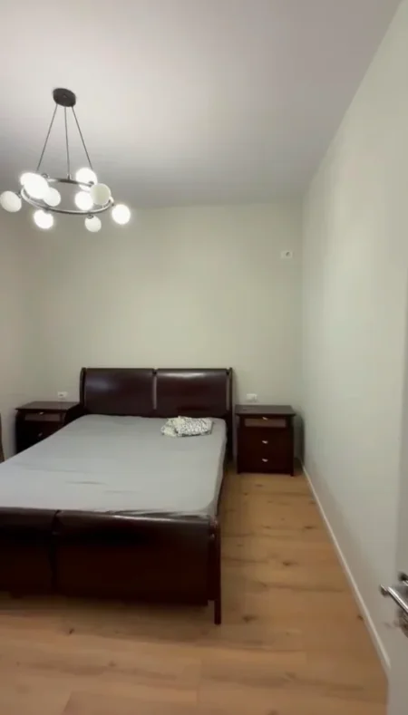 Tirane, jepet me qera apartament 1+1 Kati 5, 60 m² 500 € (Tregu Elektrik)