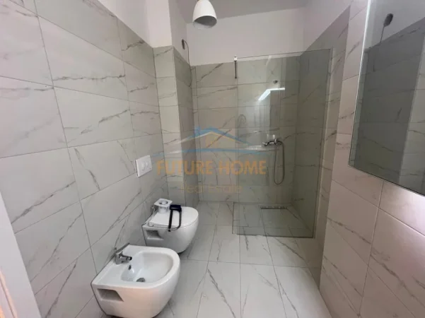 Tirane, jepet me qera apartament 2+1 Kati 4, 108 m² 800 € (Rruga Dritan Hoxha)