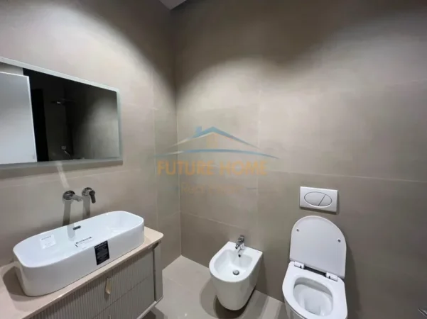 Tirane, jepet me qera apartament 2+1 Kati 7, 121 m² 1.500 € (KOMPLEKSI DELIJORGJI)