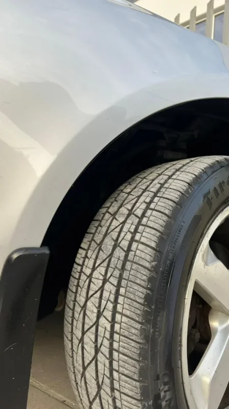 Tirane, shitet makine AUDI Q5 Benzin, gri metalizato automatik Kondicioner 100.000 km 8.000 €