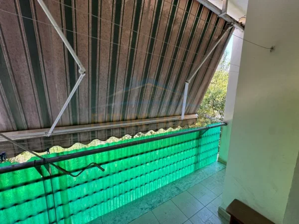 Tirane, jepet me qera apartament 1+1+Ballkon Kati 1, 70 m² 480 € (BRRYLI)