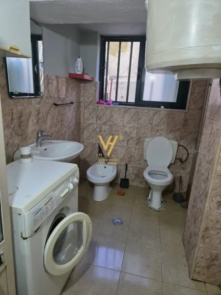 Tirane, jepet me qera apartament 1+1+Ballkon Kati 1, 60 m² 470 € (MYSLYM SHYRI)