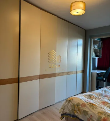 Tirane, jepet me qera apartament 3+1+Ballkon Kati 6, 125 m² 1.000 € (Qender)
