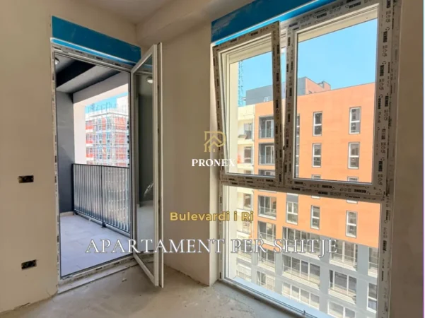 Tirane, shitet 1+1+Ballkon Kati 7, 81 m² 162.000 € (Bulevardi i Ri)