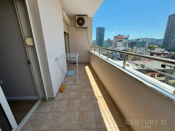 Tirane, jepet me qera apartament 1+1 Kati 6, 82 m² 900 € (9 katshet)