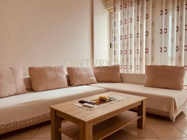 Tirane, jepet me qera apartament 2+1 Kati 7, 108 m² 620 € (square 21)