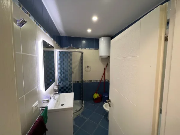 Tirane, jepet me qera 2+1 Kati 2, 67 m² 600 € (Rruga Rrapo Helkali, Pallate Hajdini)