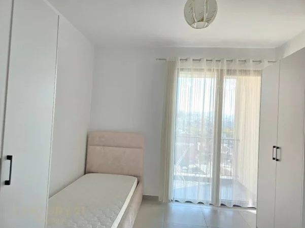 Tirane, jepet me qera apartament 2+1 Kati 4, 115 m² 750 € (qsut tek asl)