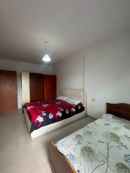 Tirane, jepet me qera apartament 1+1+Ballkon Kati 3, 65 m² 400 € (ASTIR)