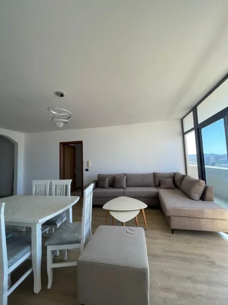 Tirane, jepet me qera apartament 2+1 Kati 7, 120 m² (Rruga e Kavajes, prane Globe)