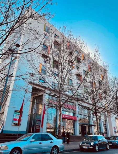 Tirane, shitet dyqan Kati 0, 36 m² 110.000 € (5 MAJI, CONCORD CENTER)