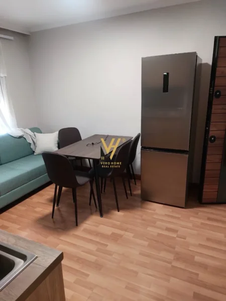 Tirane, jepet me qera apartament 1+1+Ballkon Kati 4, 60 m² 520 € (SHKOLLA E BALETIT)