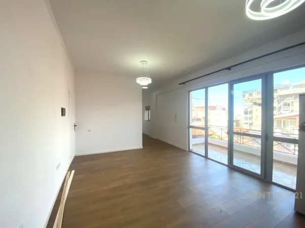 Tirane, shitet apartament 2+1 Kati 4, 73 m² 155.000 € (mbi kristal center)