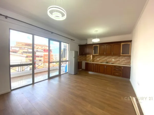 Tirane, shitet apartament 2+1 Kati 4, 73 m² 155.000 € (mbi kristal center)