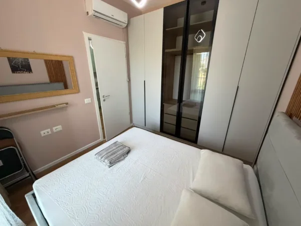 Tirane, jepet me qera apartament 1+1 Kati 2, 58 m² (Ali Demi)