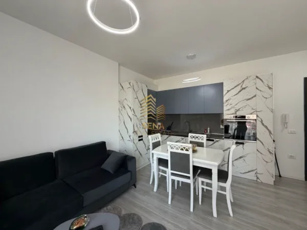 Tirane, jepet me qera apartament 1+1+Ballkon Kati 2, 66 m² 750 € (Rruga e Dibres)
