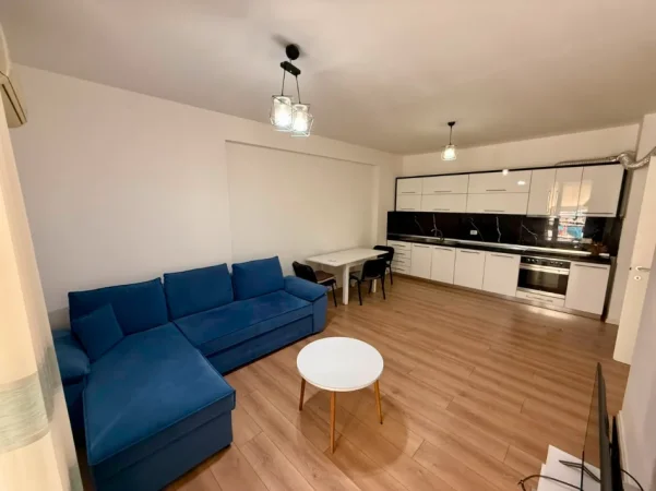 Tirane, jepet me qera apartament 2+1 Kati 4, (5 MAJI)