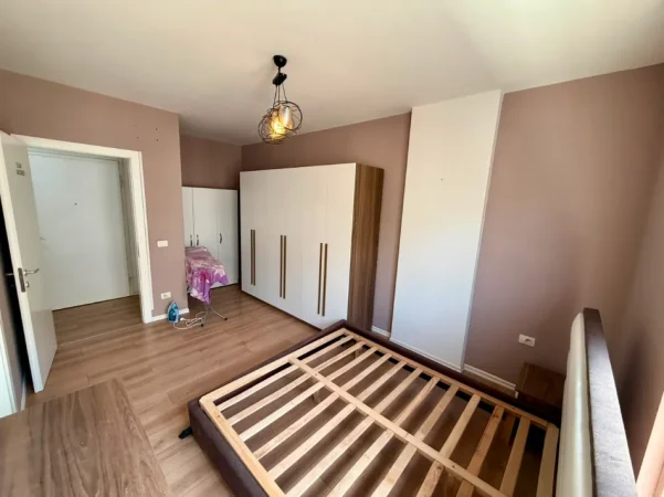 Tirane, jepet me qera apartament 2+1 Kati 4, (5 MAJI)