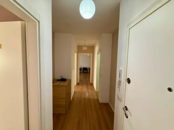 Tirane, jepet me qera apartament 2+1 Kati 4, (5 MAJI)