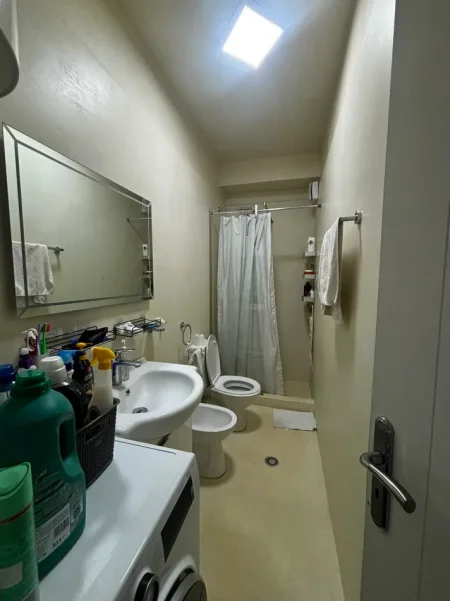 Tirane, shitet apartament 1+1 Kati 4, 55 m² 125.000 € (rruga endri keko)
