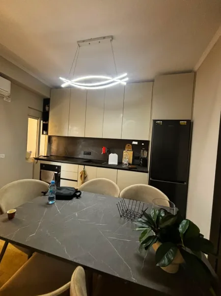 Tirane, shitet apartament 1+1 Kati 4, 55 m² 125.000 € (rruga endri keko)