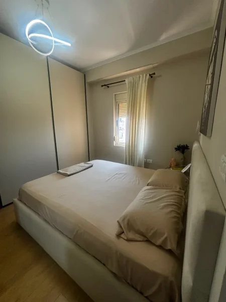 Tirane, shitet apartament 1+1 Kati 4, 55 m² 125.000 € (rruga endri keko)