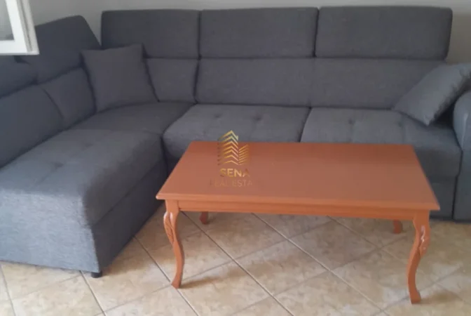 Tirane, jepet me qera apartament 1+1 Kati 2, 50 m² 350 € (Jordan Misja)