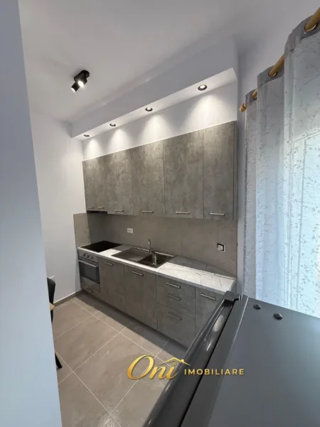 Tirane, jepet me qera apartament 1+1 Kati 1, 60 m² 520 € (SELITE)