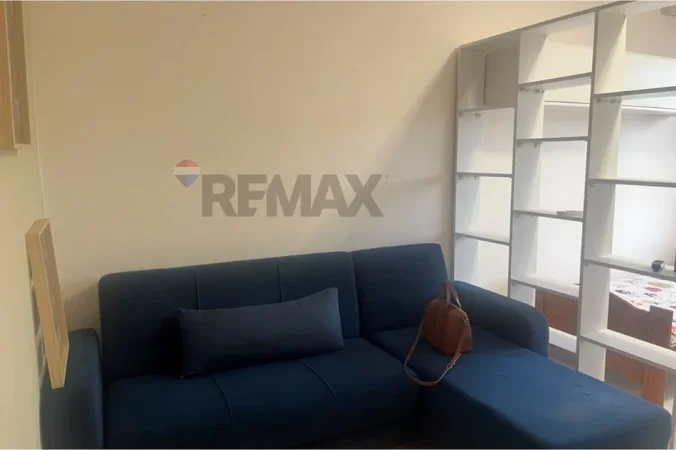 Tirane, jepet me qera apartament Kati 4, 40 m² 450 € (Pran fakultetit Ekonomik)