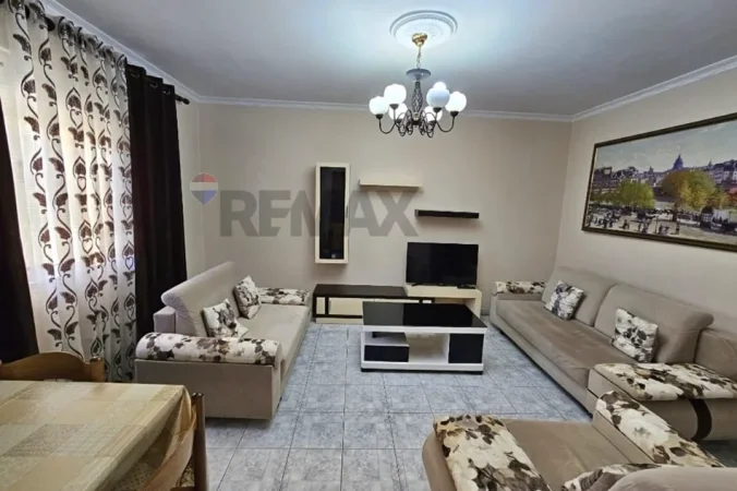 Tirane, shes apartament 2+1+Ballkon Kati 2, 140.000 € (Xhanfize keko)