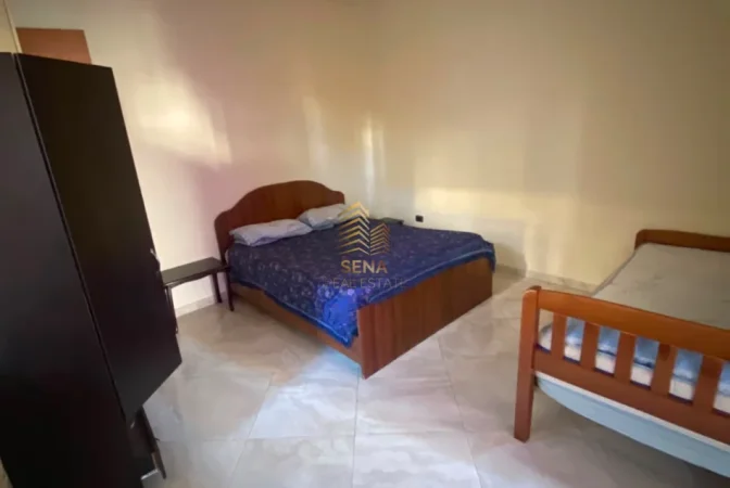 Tirane, jepet me qera apartament 1+1 Kati 1, 70 m² 350 € (Laprake)
