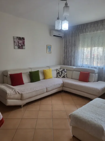 Tirane, apartament 1+1+Ballkon Kati 4, 59 m² 129.000 € (Kongresi i Lushnjes, Ish parku i autobuzeve)