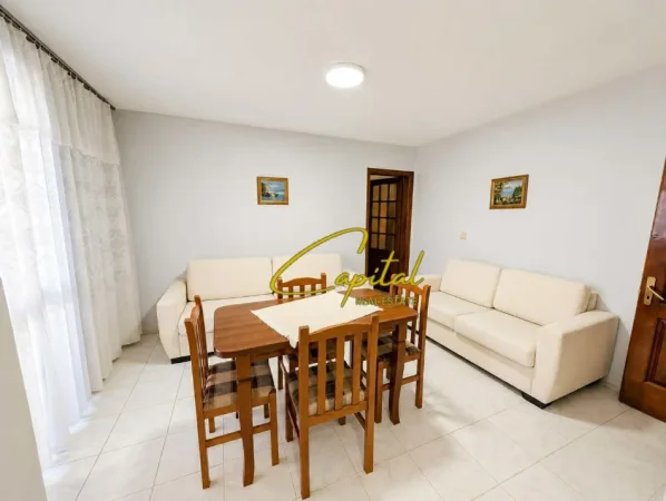 Tirane, jepet me qera apartament 2+1 Kati 1, 90 m² 500 € (ALI DEMI)