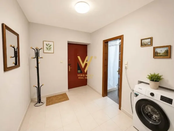 Tirane, jepet me qera apartament 2+1+Ballkon Kati 1, 90 m² 520 € (ALI DEMI)