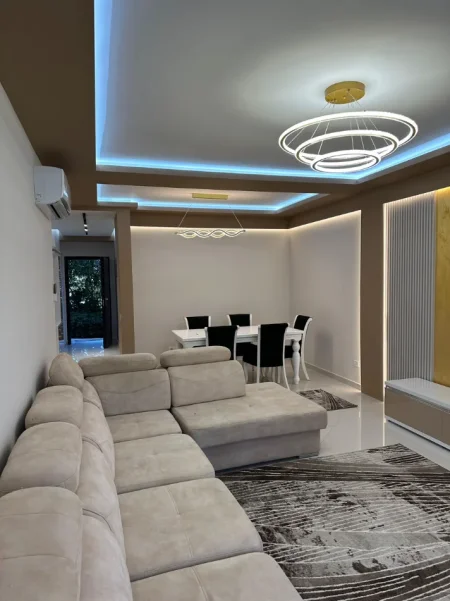 Tirane, jepet me qera apartament duplex 4+1+Ballkon , 140 m² 1.500 € (Rezidenca Kodra e Diellit 1)