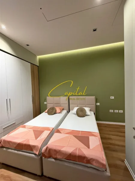 Tirane, jepet me qera apartament 2+1 Kati 1, 92 m² 600 € (KOMPLEKSI GOLDEN PARK 3)