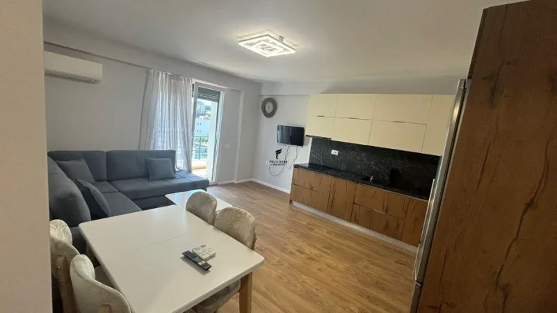 Tirane, jepet me qera apartament 2+1 Kati 6, 70 m² 520 € (5 MAJI)